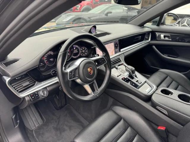2018 Porsche Panamera 4