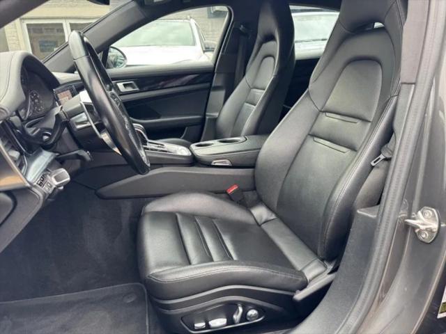 2018 Porsche Panamera 4