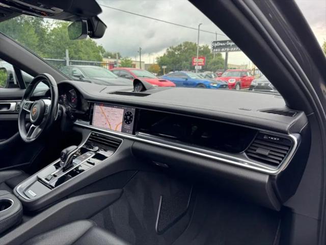 2018 Porsche Panamera 4