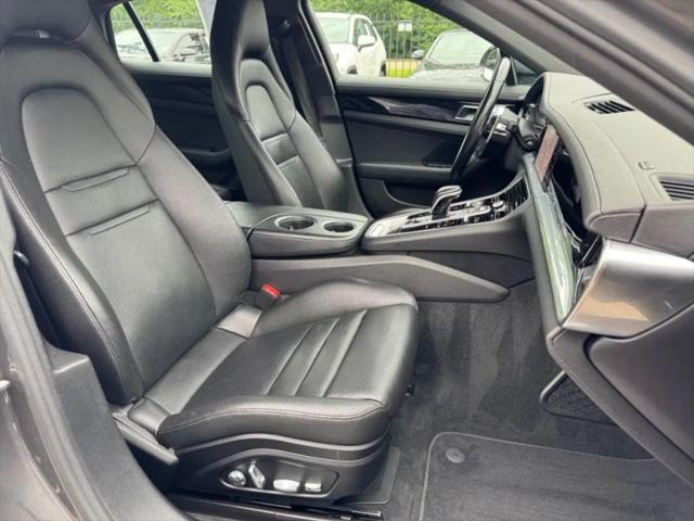 2018 Porsche Panamera 4