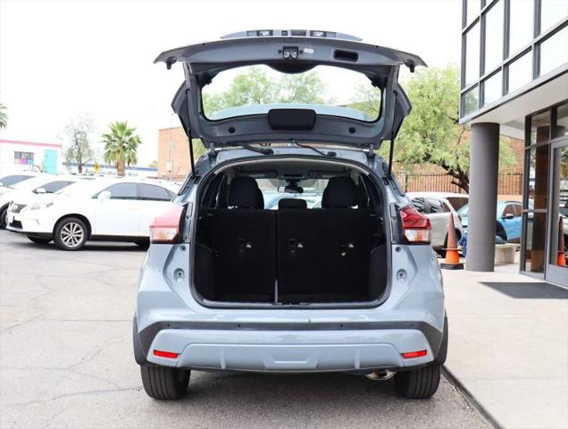 2023 Nissan Kicks SR Xtronic CVT