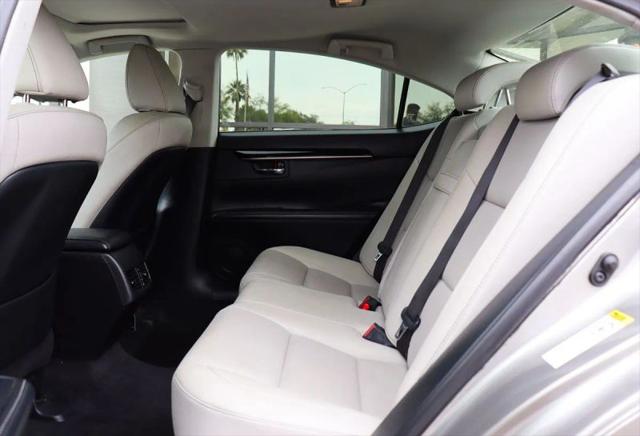 2015 Lexus ES 350 Crafted Line