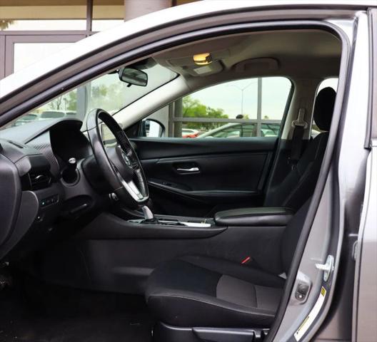 2023 Nissan Sentra SV Xtronic CVT