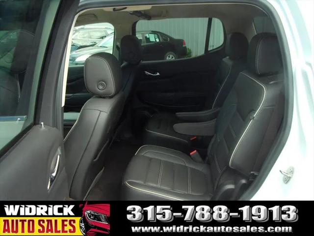 2023 GMC Acadia AWD Denali