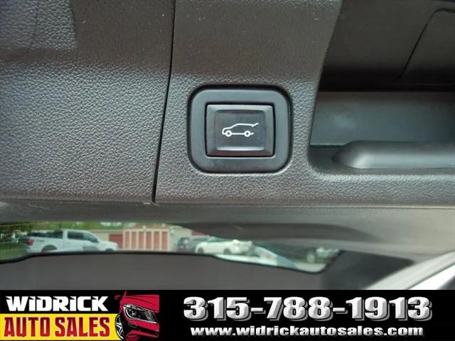 2023 GMC Acadia AWD Denali