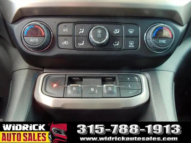 2023 GMC Acadia AWD Denali