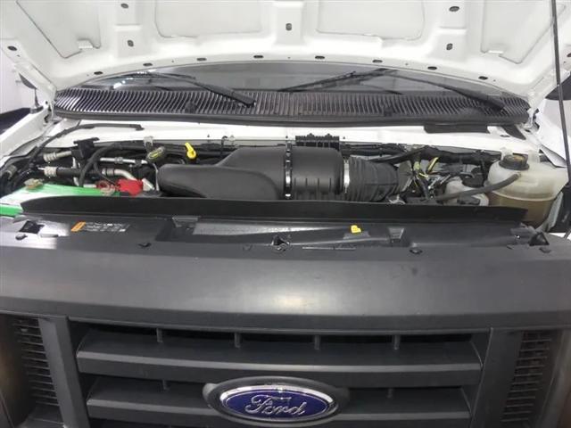 2019 Ford E-350 Cutaway Base
