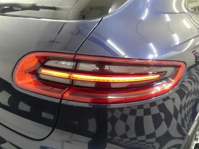 2017 Porsche Macan Turbo