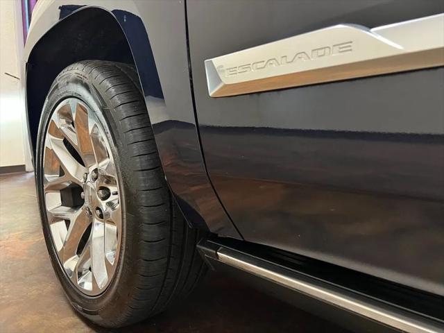 2018 Cadillac Escalade ESV Premium Luxury