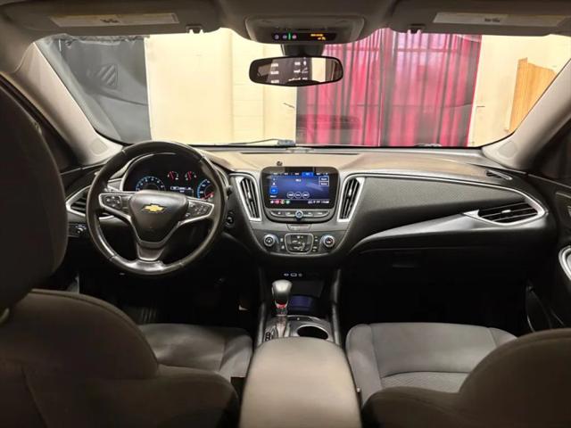 2022 Chevrolet Malibu FWD RS