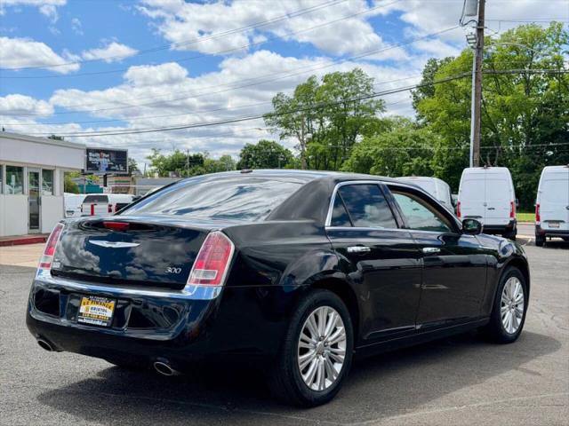 2014 Chrysler 300 300