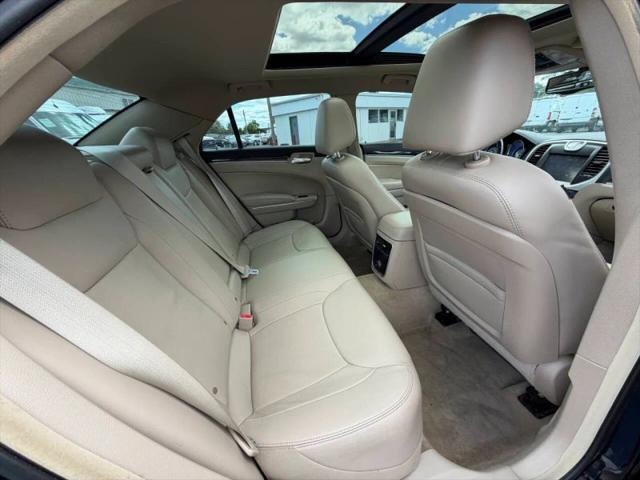 2014 Chrysler 300 300