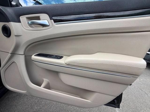 2014 Chrysler 300 300