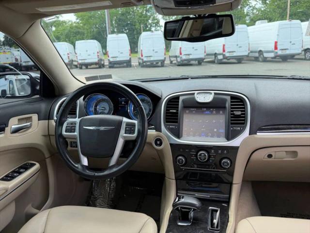 2014 Chrysler 300 300