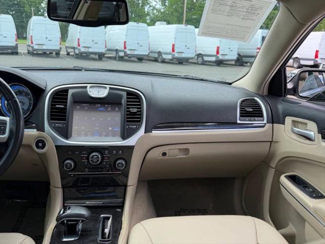 2014 Chrysler 300 300