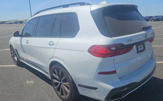 2022 BMW X7 M50i