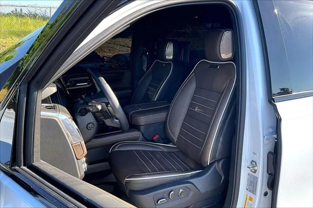 2026 GMC Yukon XL 4WD Denali Ultimate