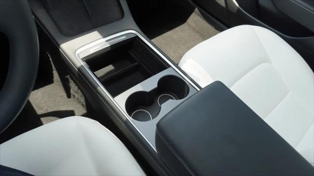 2022 Tesla Model 3 Long Range Dual Motor All-Wheel Drive