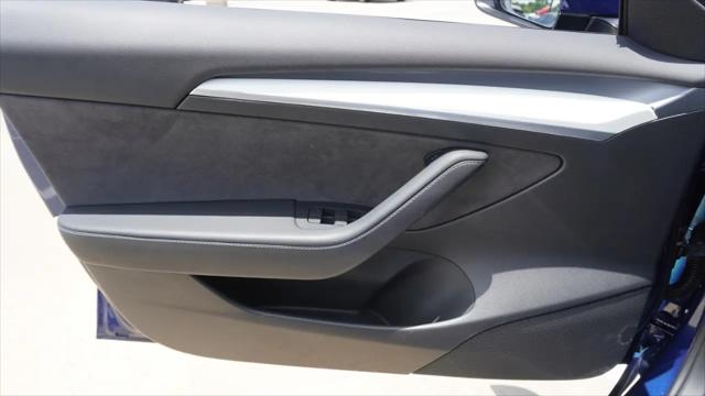 2022 Tesla Model 3 Long Range Dual Motor All-Wheel Drive
