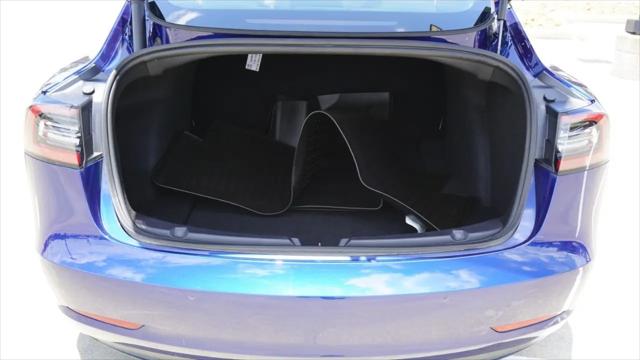 2022 Tesla Model 3 Long Range Dual Motor All-Wheel Drive