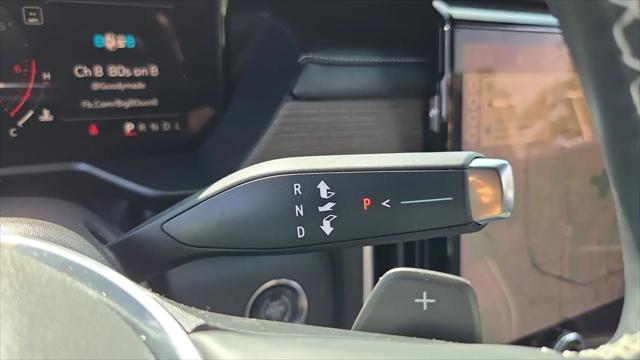 2024 GMC Acadia FWD Denali