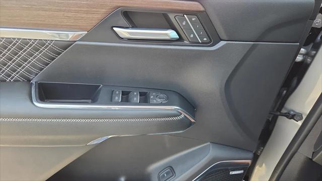 2024 GMC Acadia FWD Denali