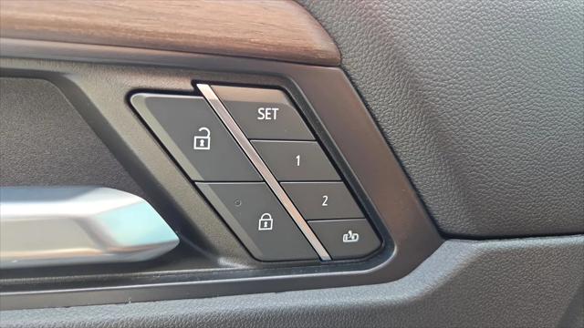 2024 GMC Acadia FWD Denali