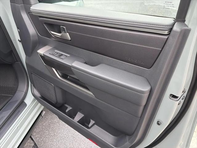 2026 Toyota Tundra SR5 CrewMax 5.5' Bed