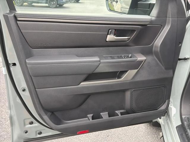 2026 Toyota Tundra SR5 CrewMax 5.5' Bed