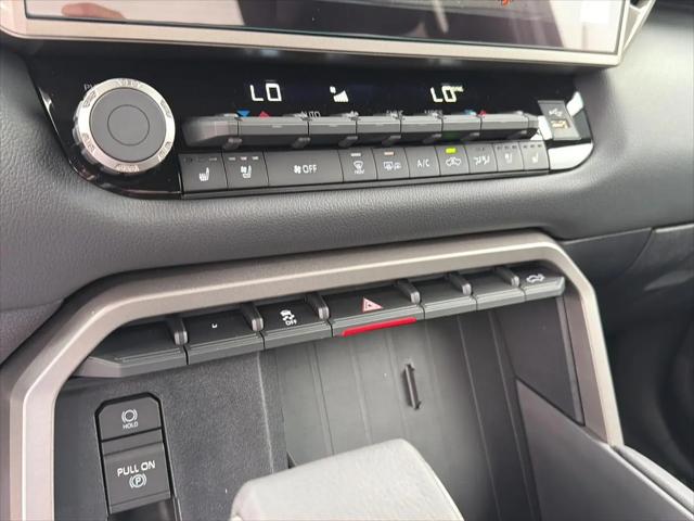 2026 Toyota Tundra Limited CrewMax 5.5' Bed