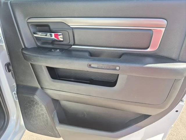 2024 Ram 1500 Classic Warlock Crew Cab 4x4 5'7" Box