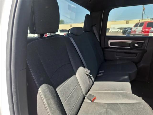 2024 Ram 1500 Classic Warlock Crew Cab 4x4 5'7" Box