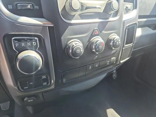 2024 Ram 1500 Classic Warlock Crew Cab 4x4 5'7" Box