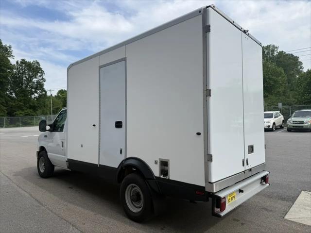 2023 Ford E-350 Cutaway Base