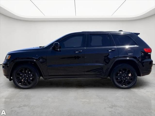 2022 Jeep Grand Cherokee Laredo X 4x4