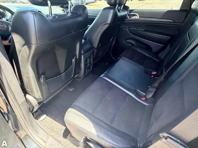 2022 Jeep Grand Cherokee Laredo X 4x4