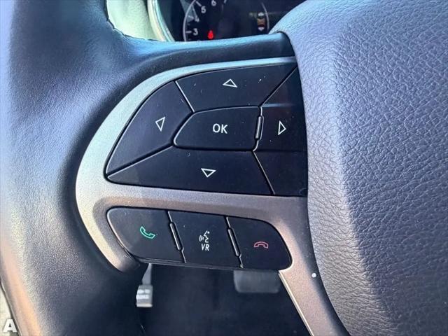 2022 Jeep Grand Cherokee Laredo X 4x4