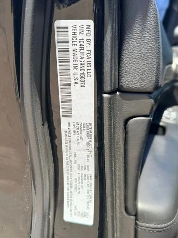 2022 Jeep Grand Cherokee Laredo X 4x4