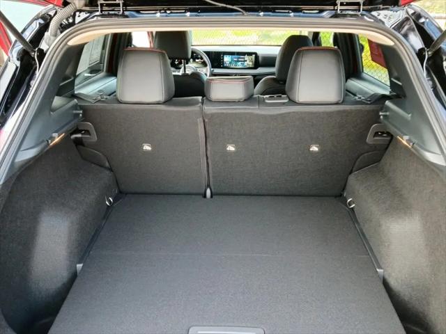 2025 Nissan Kicks SR FWD