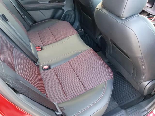 2025 Nissan Kicks SR FWD