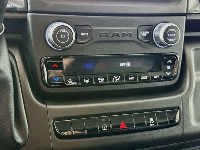 2025 Ram ProMaster 2500 Cargo Van Tradesman Low Roof 136" WB w/Pass Seat