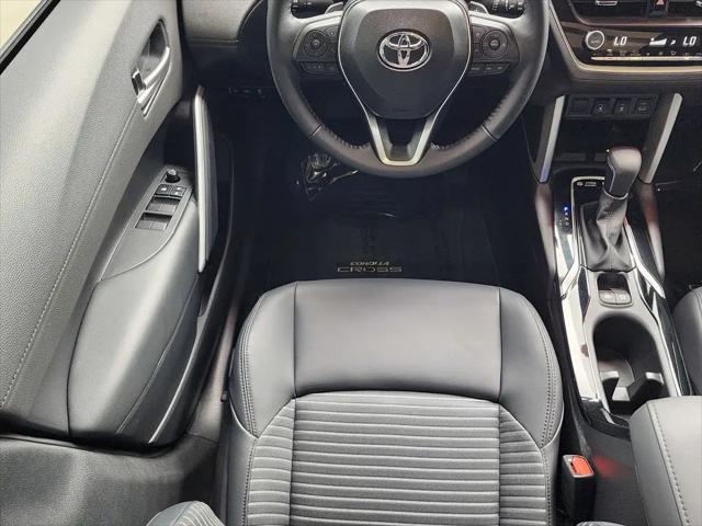 2025 Toyota Corolla Cross Hybrid XSE
