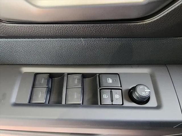 2026 Toyota Tundra SR5 CrewMax 5.5' Bed