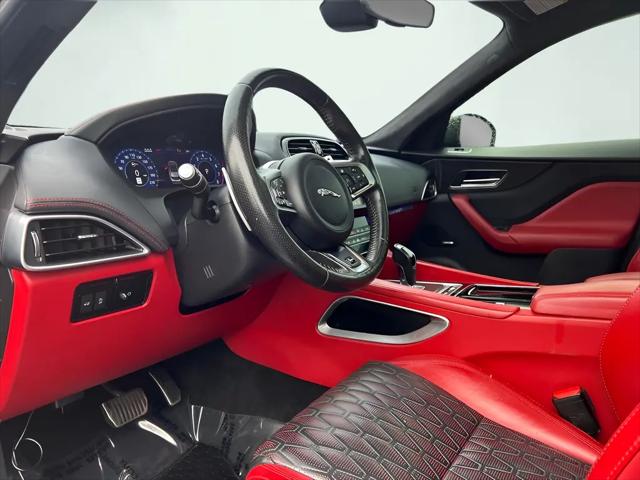2019 Jaguar F-PACE SVR