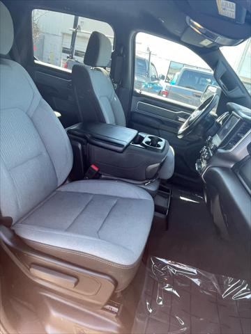 2023 Ram 1500 Big Horn Crew Cab 4x4 5'7" Box