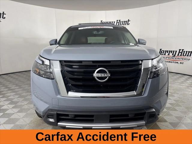 2025 Nissan Pathfinder Platinum 4WD