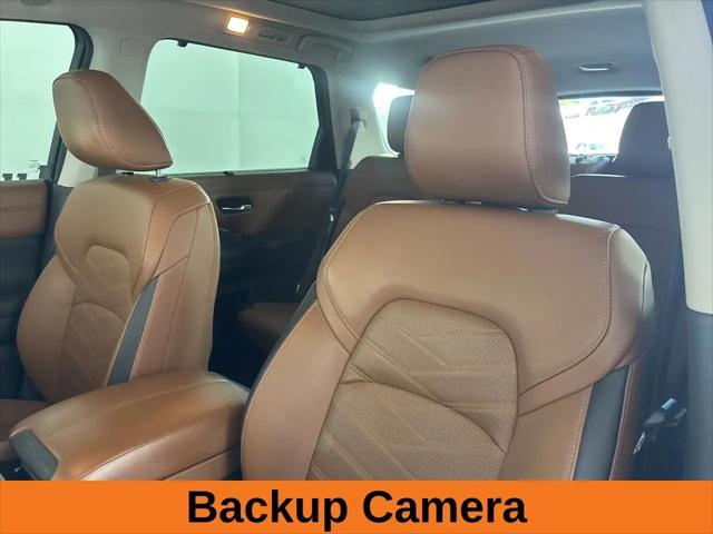 2025 Nissan Pathfinder Platinum 4WD