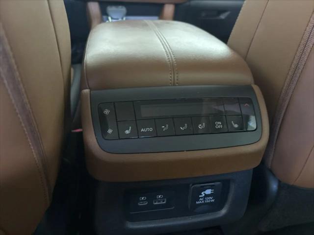 2025 Nissan Pathfinder Platinum 4WD