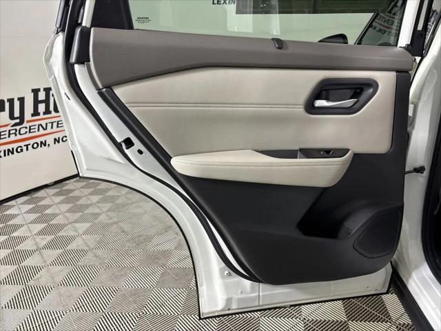 2023 Nissan Rogue SL Intelligent AWD