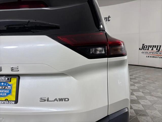 2023 Nissan Rogue SL Intelligent AWD